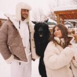 Milana Khametova Instagram – Всех с наступающим!🔥 Мы с Миланой уже поймали Новогодний вайб и вот думаем, а может быть поделиться этим настроением с вами и исполнить Новогоднее желание кого-то из вас?🤔 кто за? Не забудь поставить сердечко на фотки❤️
.
Локация @alpaca.park