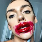 Milana Petrova Instagram - Если бы вам нужно было выбрать ОТНОШЕНИЯ НА ВСЮ ЖИЗНЬ, НО ПОСРЕДСТВЕННУЮ КАРЬЕРУ или УСПЕШНУЮ КАРЬЕРУ, НО НЕУДАЧУ В ПОИСКЕ ОТНОШЕНИЙ, что бы вы выбрали и почему? Интересно почитать ваши мысли! Сейчас я выбрал бы карьеру, хотя я уверен, что в большинстве случаев мы можем совмещать и то и другое, было бы желание!!!!)))) Не верю, что в 2019 году нужно идти на жертвы и выбирать что-то одно, но все же...