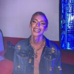 Milana Petrova Instagram – Рассылаю раз в неделю фотки бывшим, чтобы помнили кого потеряли. Может общий чат организовать, чтобы всем разом приходило?