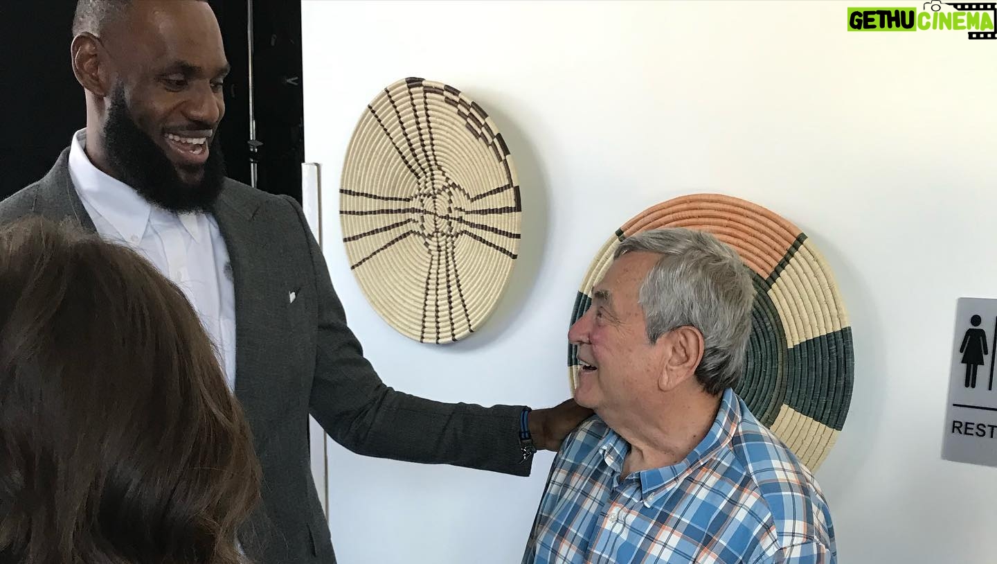 Milana Vayntrub - 29.1K Likes - Honored to have spent a moment with His Highness.
Slide 2: brought my grandfather who is the BIGGEST Lakers fan you know, and my grandmother said she hasnāt seen him that happy in 50 years.
Thank you @ljfamfoundation. You made his life. You are joy.