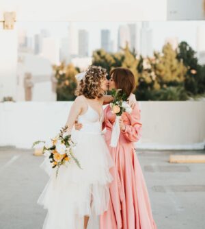 Milana Vayntrub Instagram - If strangers on the internet aren’t making assumptions about your sexuality when you post pics with your best friend, are you even best friending hard enough? 

Happy Birthday Beautiful Weirdo. You’re my dream friend. I’m so lucky. Thank you for sticking around.
