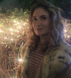 Milana Vayntrub Instagram - If strangers on the internet aren’t making assumptions about your sexuality when you post pics with your best friend, are you even best friending hard enough? 

Happy Birthday Beautiful Weirdo. You’re my dream friend. I’m so lucky. Thank you for sticking around.