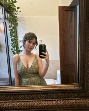 Milana Vayntrub Instagram - Recently Recent Me. 
FKA Photo Dump.