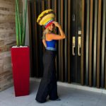 Milena Torres Instagram - Venezolana que se respeta lleva un sombrero de Arepa cuando la invitan a una fiesta de sombreros, sin importar donde y cuando sea 🇻🇪🫓❤️🤣