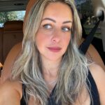 Milena Torres Instagram - Llego mi día de favorito de la semana🤩 #viernes #selfie #weekend #newlook #nofilter Viste donde esta mi 🤍en la ultima foto??