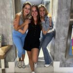 Milena Torres Instagram – Les dejo aquí 5 fotos que resumen una noche de amigas que crecieron juntas, que no les importa la distancia ni que cada una tenga mil cosas que hacer siempre 😆, lo más valioso aqui es que después de casi 30 años de amistad, aquí estamos y aquí seguimos juntas disfrutando cuando sea y donde sea ❤️Las Adoro hoy y siempre ♾️ #friend 

@pattyschwarzoficial @geo_palacios @wandadisidoro @yerlinghostos