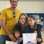 Milena Torres Instagram - Mis Dos chiquitos Anacristina y Jean Luca, hoy recibieron de parte de su Escuela el Peacemaker del Mes, cada uno en su grado. Fueron elegidos para ganárselo por la virtud: HONESTIDAD 😍🙏🥹 Fue sorpresa para ellos, obvio ya nosotros sabíamos porque nos avisaron hace unos dias y guardamos el secreto 🤐 No podemos estar mas orgullosos de ellos y agradecidos con la vida 🙏🙏 🌟 HONESTIDAD: “Hablar y actuar con sinceridad, es más que no mentir, engañar, robar o hacer trampas. Implica mostrar respeto hacia los demás y tener integridad y conciencia de sí mismo” 🙏 #moment #honesty #life #honestidad #mamaorgullosa #papaorgulloso #love #momlife