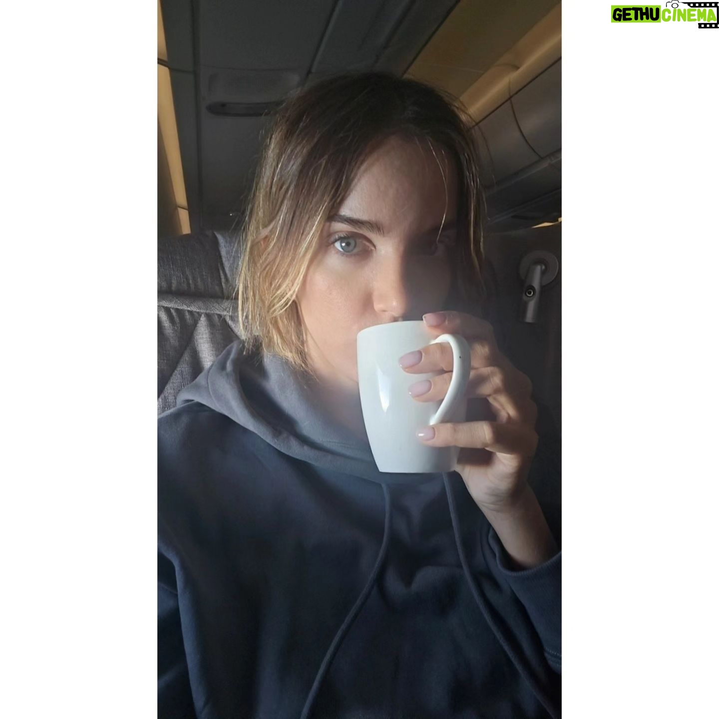 Millaray Viera Instagram - La vida merece ser vivida, no matter what🌺 Les dejo un resumen de los últimos días de aquí pa' allá👽