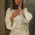 Millaray Viera Instagram - Trabajar lejos de casa se hace más fácil cuando te quedas en un lugar en el que te sientes como en esta. @sheratonbuenosaires ❤️