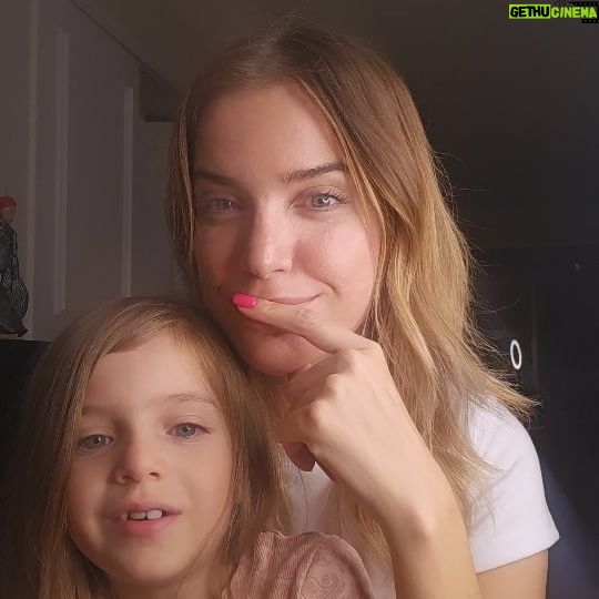 Millaray Viera Instagram - Les quedamos debiendo el 3er consejo, pero pueden darlo Uds. en sus comentarios🫶