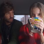 Millaray Viera Instagram - Una canturreada improvisada para el frío! ❄️☕️ Porque con el @gonzalo_yanez odiamos el invierno, pero amamos tu canción querido @gepegepegepe ❤️