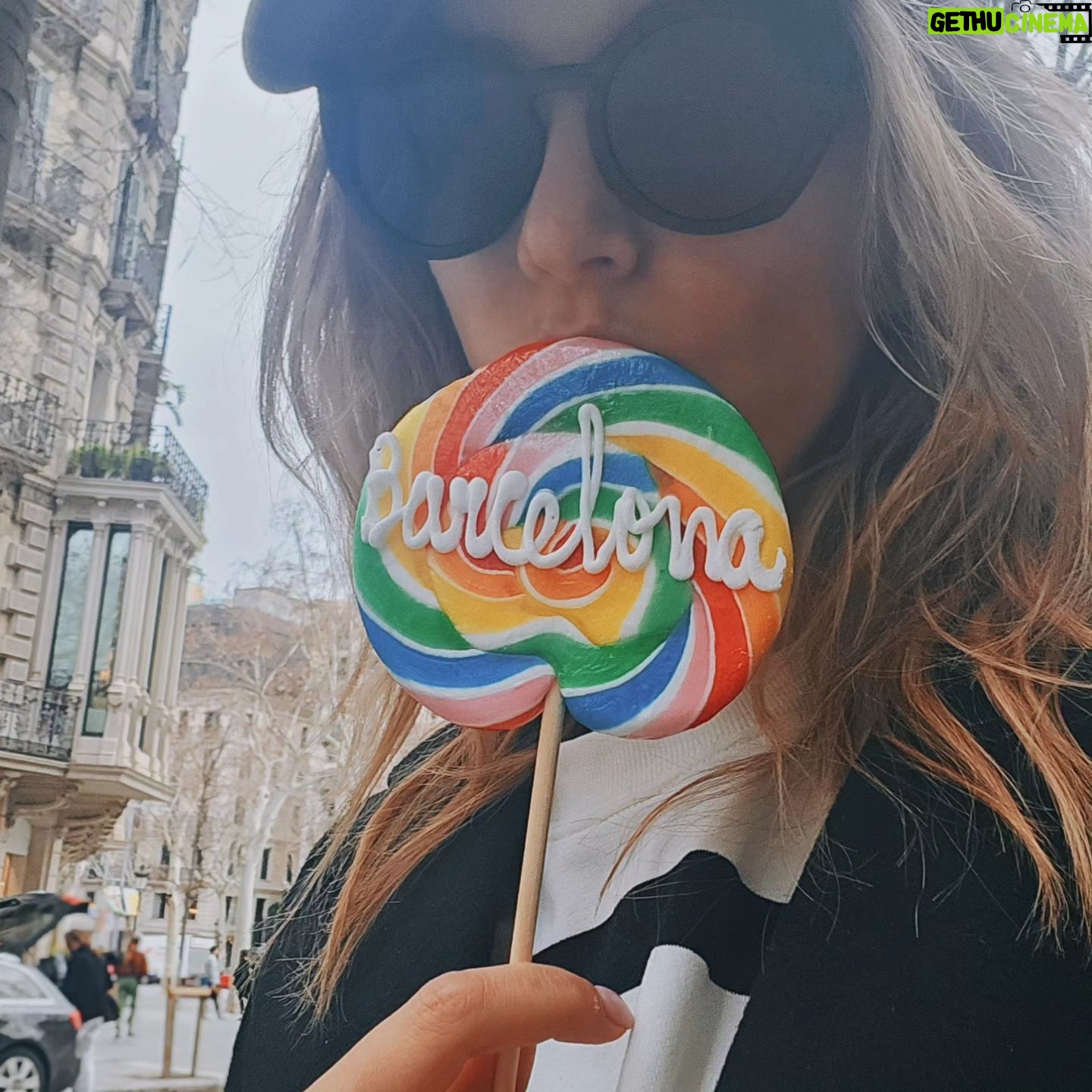 Millaray Viera - 24.5K Likes - Cosas que suceden en España 🇪🇸
Con el precioso equipo Icon, en el que todos los bellos seres humanos que lo componen vibran en la misma frecuencia 💫❤️