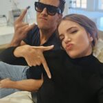 Millaray Viera Instagram - Este viaje ha sido reír hasta llorar con @mario_houses una y otra vez 🤣🤣🤣🤣