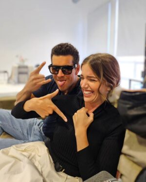 Millaray Viera Instagram - Este viaje ha sido reír hasta llorar con @mario_houses una y otra vez 🤣🤣🤣🤣