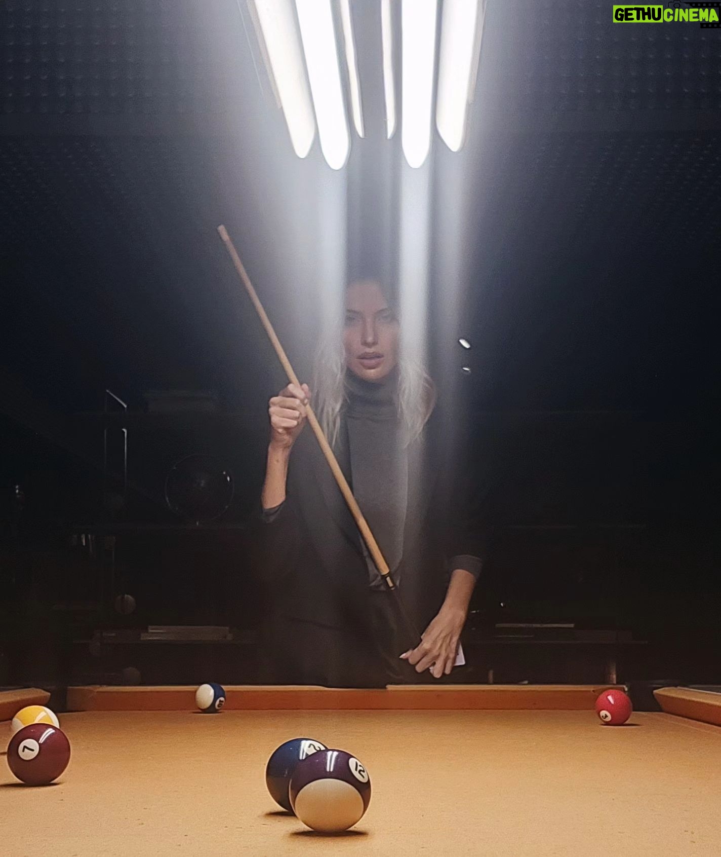 Millaray Viera - 58.4K Likes - Seguimos en Barcelona❤️
Gracias vida por los amigos y por este trabajo soñado, que me permite volver a España una y otra vez, hasta que me quede aquí para siempre❤️