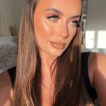 Millie Court Instagram – GRWM | No foundation makeup look ❣️

products listed below:

@elizabetharden 8 hr lip cream
@pinkhoneyuk bronzing face frosting
@toofacedlovestheuk born this way concealer
@patricktabeauty cream and powder blush
@trigwellcosmetics powder puff
@maccosmeticsuk mineral skin finish bronzer – give me sun
@lottielondon freckle tint
@kosas eyebrow pencil
@esteelauder turbo lash mascara
@charlottetilbury Hollywood glow glide highlighter 
@charlottetilbury airbrush flawless setting spray
@kyliecosmetics precision pour liner in cinnamon
@charlottetilbury hot lips lipstick in Kim K.W
✨✨✨