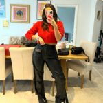 Millie Court Instagram - Recent mirror pics 👀 (mainly me just admiring my fit lol) P.s yes our tables always a mess xoxo