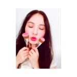 Min Hyo-rin Instagram - 🍑☺️💕분홍분홍피치피치해용😊#크리니크 #치크팝 #피치팝 @cliniquekorea