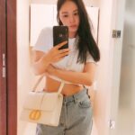 Min Hyo-rin Instagram - 😎🌱👜🌸크리미해서 더이뽀🥰#Dior30Montaigne #Dior @Dior @MariaGraziaChiuri