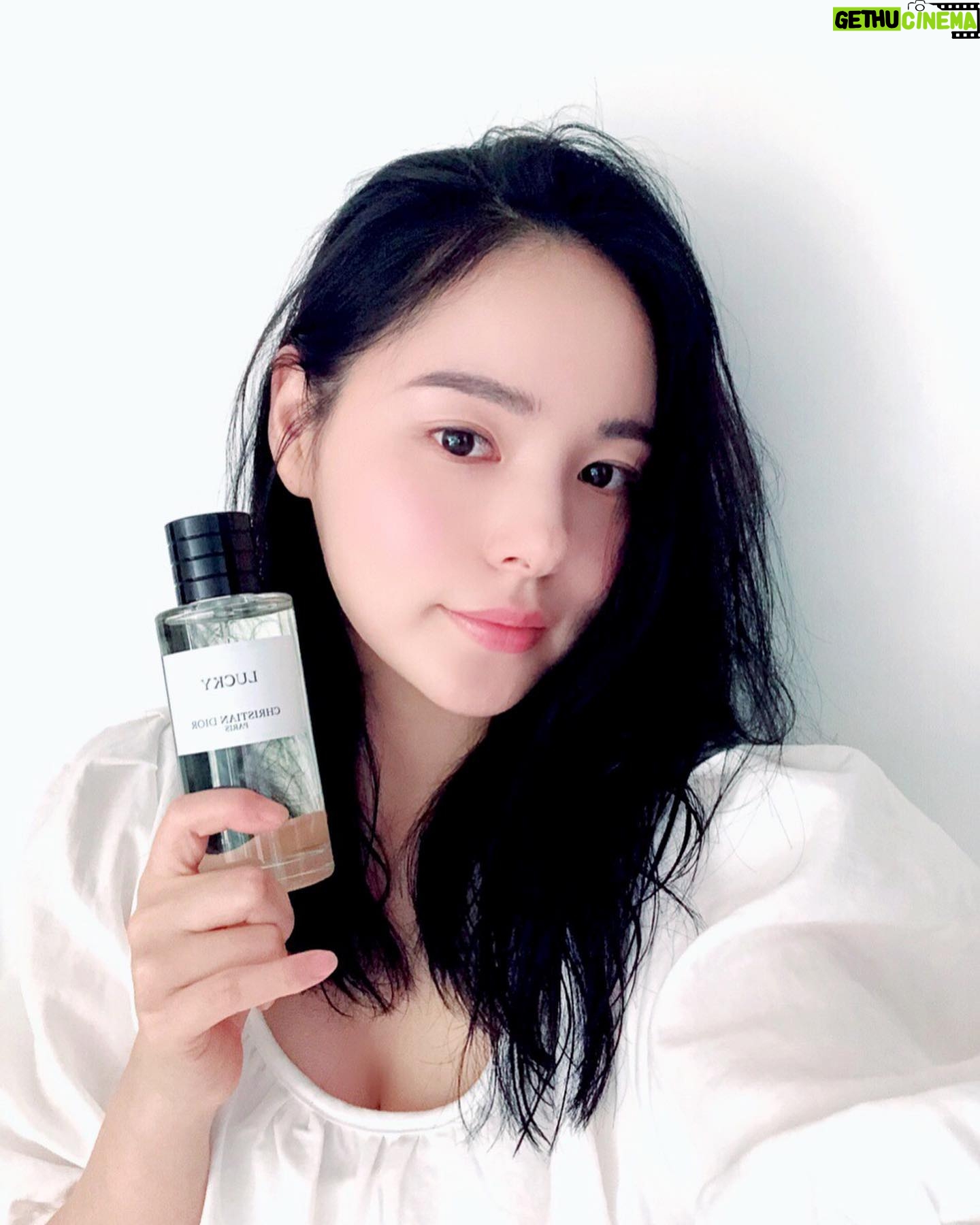 Min Hyo-rin Instagram - ๐ฑ๐ฟ๐ My love Dior๐#๋ฉ์ข
ํฌ๋ฆฌ์ค์ฑค๋์ฌ#giftfromDior#AD