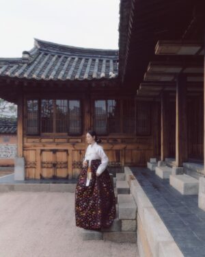 Min Hyo-rin Instagram - 🥰😍💕🙏🏻🙆‍♀️