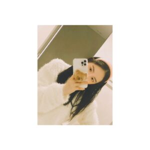Min Hyo-rin Instagram - 🧸😊