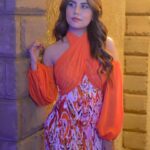 Mina Nour El Din Instagram - كل عام وانتو بألف خير سنة سعيدة عليكم تحققون بيها كل احلامكم ❤️ صور من جلسة قديمة لان ما لحكت اسوي جلسة 😁احبكم #2023 #مينا_نور_الدين