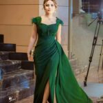 Mina Nour El Din Instagram - 💚💚 كان يوم جدا جميل الفستان من سنتر خاتون @fashion_khatun الشعر سنتر فيولا @viola.center_ Taken by : @arkan_hazim