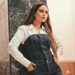Mina Nour El Din Instagram - أنا في كَفة ، وأنا في الكفة الأُخرى لا مَكانَ للأخرين في ميزاني . Taken by : @arkan_hazim