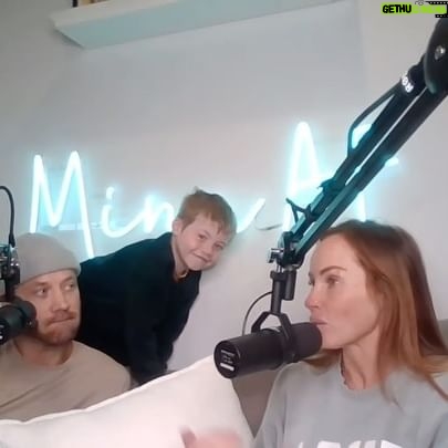 Mina Starsiak-Hawk Instagram - Cute kid entering in 3, 2, 1! :::::: This is how it goes when you’re trying to record an episode over the weekend 🤣🤍 :::::: https://podcasts.apple.com/us/podcast/mina-af-with-mina-starsiak-hawk/id1659659349
