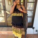 Mindy Kaling Instagram – Looking summery but tbh still very cold. Icy feet and hands.