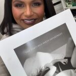 Mindy Kaling Instagram – 1. Tortured Poet 
2. Smiling Swiftie

Thank you @taylorswift   Tree for my killer fit   record! I love the album so much! ❤️