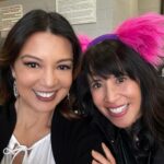 Ming-Na Wen Instagram - What a wonderful time with everyone at #RIcomiccon! Thank you to the most beautiful fans for showing up and waiting in that line!! Woah! And we were all standing on a covered ice rink! So cool! Literally! I appreciated every kind word, compliment, laugh, hug, gift, smile, and even tear from you all. You who teared up and were embarrassed should know that, in my eyes, you were brave to be so vulnerable and emotional. I am always deeply moved that some of my characters have had such a positive or impactful effect in your lives. That is the magic and wonder of arts and entertainment. It's about community and connection. So thank you thank you thank you!!!❤️🥰❤️🥰❤️🥰❤️ Also, such fun to run into friends and talents I've worked with who are incredible contributors to that community! Also, I got to meet one of my own icon, the powerful badass herself, #lindahamilton!! 💪🏼👏🏼🥰❤️🥰 #blessed #lovemyfans #grateful