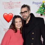 Ming-Na Wen Instagram - ❤️💚❤️💚🎄 Love you, Chaz! Happy Holidays! Also, fun to see some of my @themandalorian buddies! @official501st #hollywoodchristmasparade #toysfortots