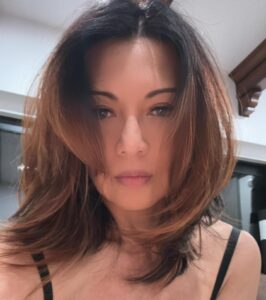Ming-Na Wen Instagram - Well, here's the AFTER! 👏🏼 I am LOVING my new hair! ❤️🥰❤️ Thank you, my darling @chazdean! I knew you'd do your magic. I feel rejuvenated and transformed. A whole new me. I feel lighter and more confident! #wengirl forever.😘💋 Amazing color and cut. You're the best! Love you to the moon and back.❤️❤️❤️❤️❤️