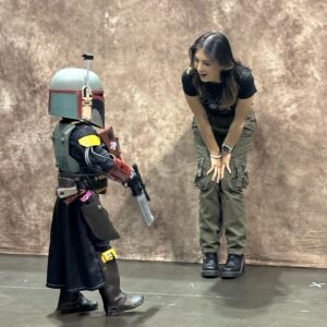 Ming-Na Wen Instagram - I got to reunite with some of my fave costars from different shows at #megaconorlando this past Sat! What a crazy busy fabulous weekend!

1) Love my Boba, @tem_morrison (and his Boba, @instadaniellogan). What an incredible turnout for our panel! We were able to share our thoughts and feelings with our fans and talked about two of our beloved Mando family members who are no longer with us. @trpcic & @carlweathers will always be in all our hearts. 🙏🏼❤️

2) @alexkingstonofficial popped over to say hello and we instantly just picked up wherever we left off years ago! She is just as beautiful inside and out as ever! What a joyful reunion! So much love for you, girlfriend!❤️#ER

3) @jjward12 and I laughed our heads off as we always do. I think he just brings out the mingaling in me. I miss his laughs and his bright personality! Love you, Jeff!❤️#Agentsofshield

4) Gave my Mando family @officialdannytrejo, @ginajcarano and @therealdianaleeinosanto big hugs, but we were all so busy, I didn't get photos with them. 

I also love seeing friends like @kehuyquan, @alantudyk and the con staff and my con team. 

Best of all, I love the fans who are willing to wait on those long lines just to meet me. I love them!! They make what I do feel so much more meaningful and rewarding. Just the most incredible bond we share and getting to connect and meet them at these cons make everything worthwhile. Thank you for the love! Love you all! We closed the con down!! ❤️❤️❤️