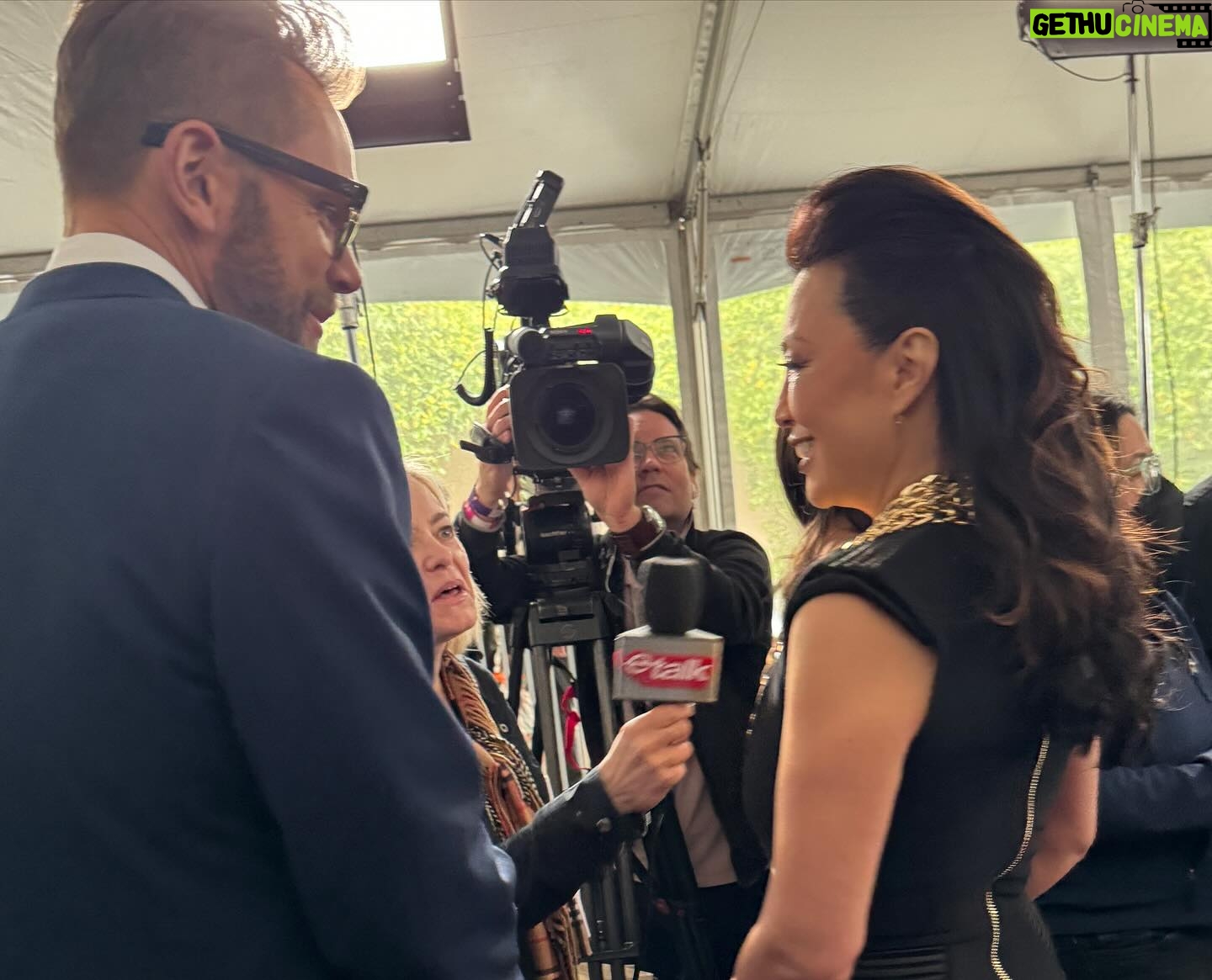 Ming-Na Wen Instagram - Congratulations to my pal, @dave.filoni for his well-earned and much deserved #georgepalmemorialaward. It was a wonderful honor to present him with the award. Repping #MtLebo and #Pittsburgh!!π€π Congrats to our incredible @badbatchseries gang for their @saturnawards win last night!! Also congrats to all the nominees and winners too! What a fun and extraordinary night! Completed my #disney worlds chatting with@marvel's #kevinfeige in the green room. Highlights of the event for me was meeting @jamescameronofficial and @official_jodiefoster_! Two incredible talents and people I've loved and admired for decades! Their body of work have had major influence and impact in my life. An emotional night too with the tribute to @thereallancereddick and the first award in his name given to #keenureeves. Keenu was very touching in his speech. Love to Lance's wife, Stephanie, and their family who were there for the tribute. I gave a little tribute to our Mando member, @carlweathers, during my presentation to Dave. Just felt apropos. Hope he was up there watching. ππΌβ€οΈ Great job hosting, @joelmchale, my birthday twin!! You were so funny and made it a joyful night. And thank you for being such a cheerleader backstage. This introvert truly appreciated your support. π₯°