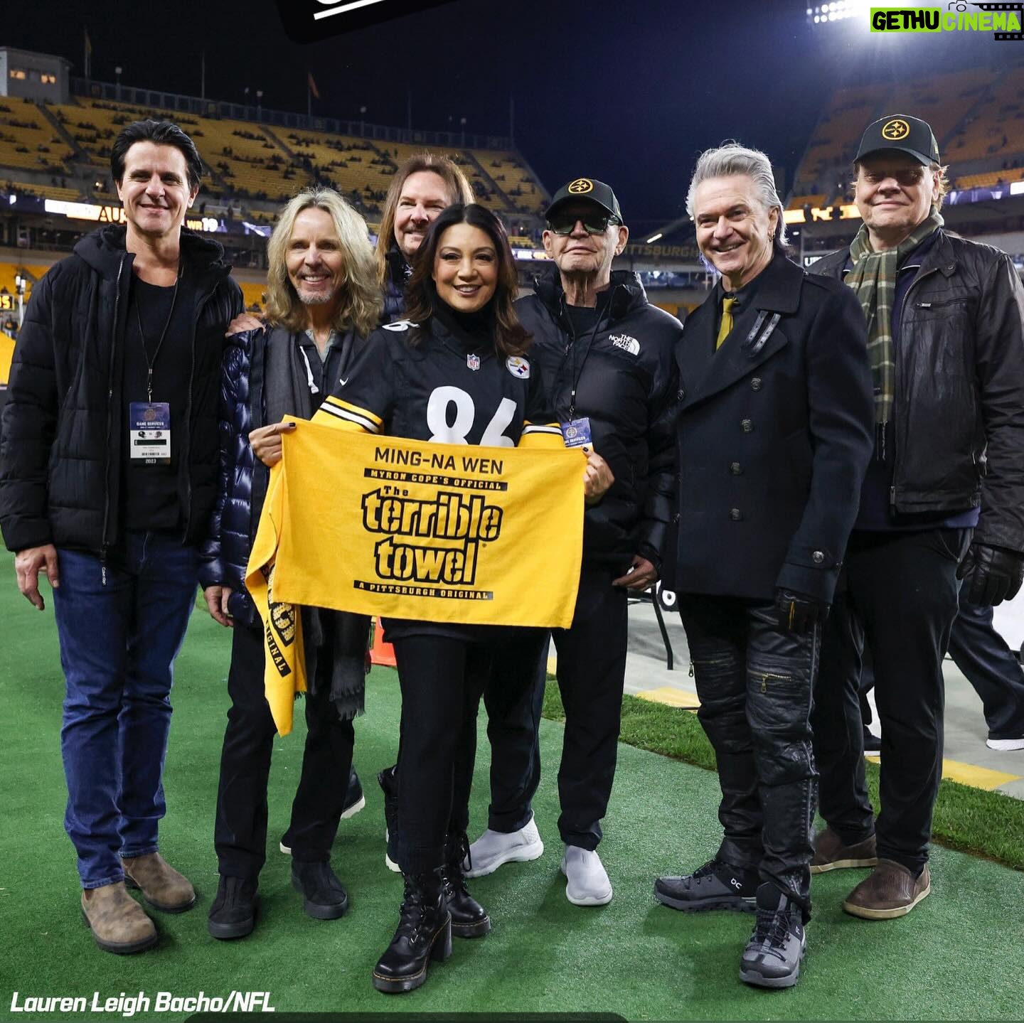Ming-Na Wen Instagram - Not the outcome we wanted tonight, πͺbut it was still an exhilarating homecoming to be on the field with the @steelers and my family and friends! βΊοΈ ππΌπ€π Great to meet the Rooneys, see my buddy @mrpatrickfabian and meet the members of @styxtheband. Being on the field was such a high! Thank you to Dave Hoss, John Wodarek and Noah for making this a most awesome experience! The fans rocked the towel twirl and I loved seeing them continue to cheer #theSteelers on with pure devotion and passion! But even though they rallied, no go tonight. πͺ Next one! π€ππ€π