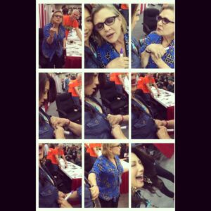 Ming-Na Wen Instagram - Happy Birthday to our devilish angel, #carriefisher. 🎂🎉🥳🤍🤍
I will always cherish being on the receiving end of her infamous love sign🖕🏼!😂🥰❤️

We still all miss our princess. 👑🫶💖✨