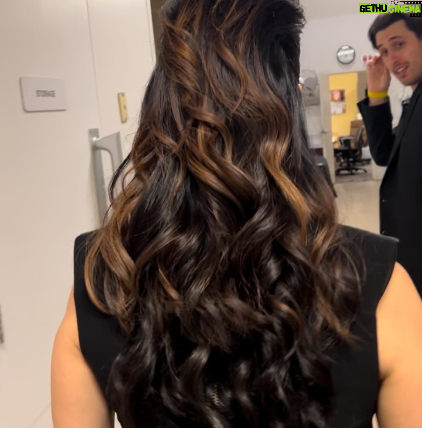Ming-Na Wen Instagram - I LOVE this look!! See the slight homage to Fennec Shand?π€π§‘ π€πΌ We definitely rocked and rolled yesterday to get this look onto the @saturnawards red carpet yesterday! After an all day at #megaconorlando Sat, I flew back very early yesterday morning and my glam squad whipped a super jetlagged and sleep-deprived MamaMing into shape. Love and endless thanks to @suzannaqface and @hair.by.shaysanfordfong for giving me face & hair glam. Thank you @laurendemiranda for all your help, especially in assisting me in the ladies' room when I needed to get in and out of this jumper to pee!π Soooo glamorous!!ππ