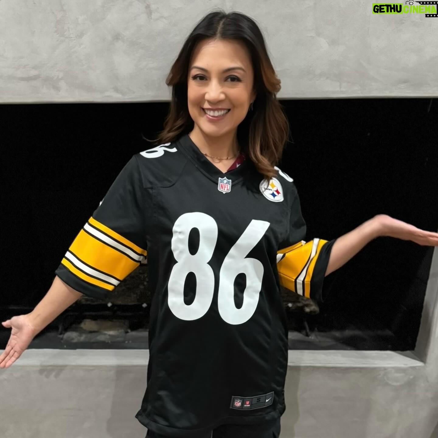 Ming-Na Wen Instagram - π€πGo, STEELERS!!π€π Look who's twirling the #terribletowel tomorrow at Arcisure Stadium!! I am honored and excited to be kicking off the game tomorrow (Steelers vs Patriots ) in my hometown of Pittsburgh, PA! πππππππ Soooo excited! See all you Yinzers there!! Thank you to the @steelers for my own named jersey! I LOVE IT!β€οΈπ₯°π π€ππ€ππ€π@nfl #pittsburghgirl