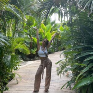 Minka Kelly Instagram - 🌿 happy place 🌿