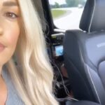 Minka Kelly Instagram - episode 11 streamin’ now. directed by the incredible, will go to any length to get the shot @shelton9mil. @dcutitans @thedcuniverse 💙🕊