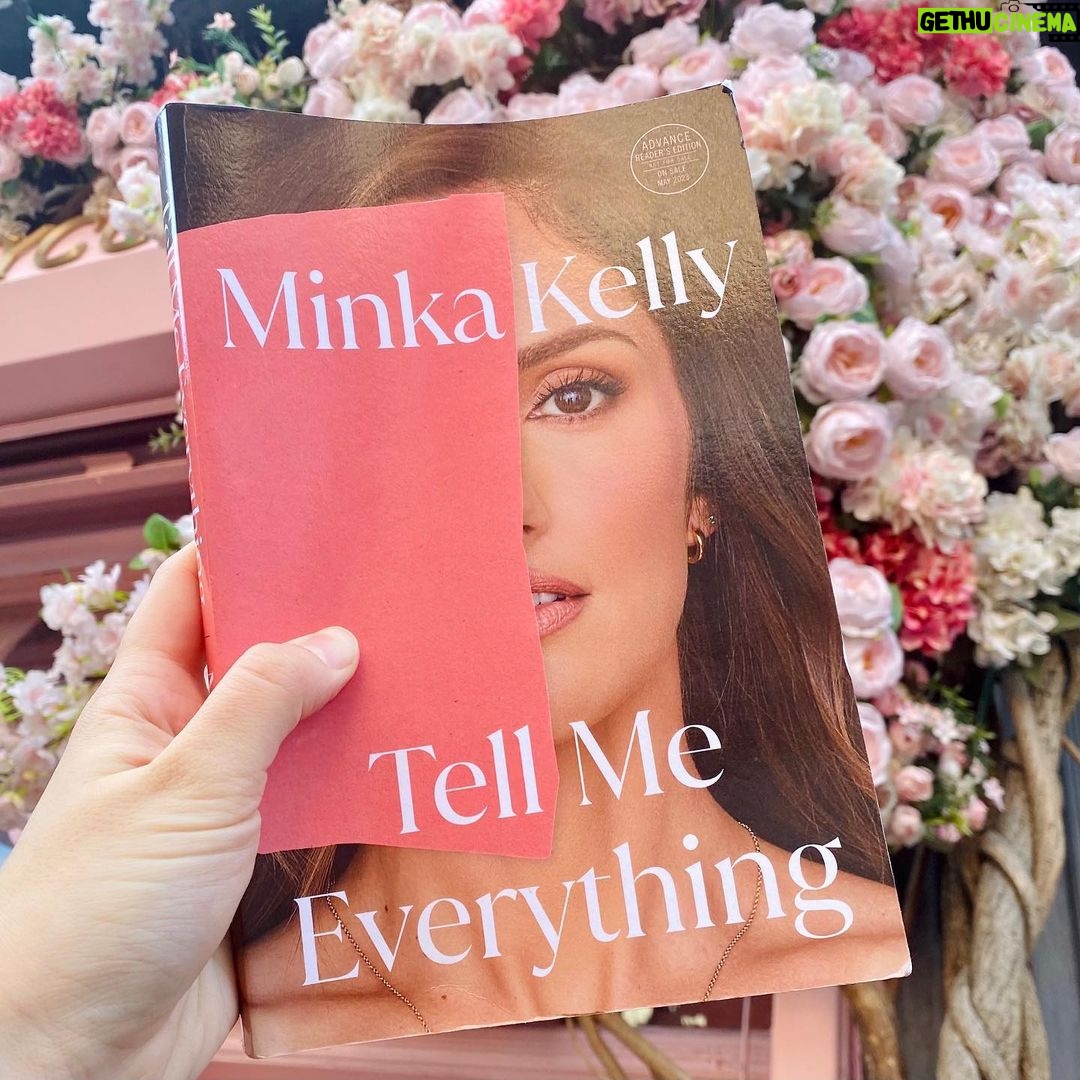 Minka Kelly Instagram - Attention memoir fans! The ✨PREORDER SWEEPSTAKES✨ for @minkakelly's powerful story, #TellMeEverything, is open for entry! Preorder a copy of what @gabunion calls a “timely, urgent portrait of working-class American women" and enter for a chance to win Minka's essentials: 💤 A cozy @barefootdreams blanket 💎A personalized necklace from @able 🍬A package of @redvinescandy 📚A signed copy of the book Visit the link in our bio to enter!