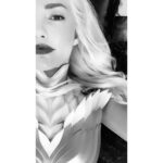 Minka Kelly Instagram – Season ✌🏽of @dcutitans will be streaming September 6th @thedcuniverse 🕊