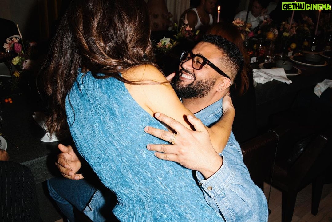 Minka Kelly Instagram - Cheeks still hurt from smiling and laughing celebrating the book launch with my Brooklyn family that I miss every single day!!! My girls really outdid themselves. Thank you for making me feel so damn loved!!! And major thank you to @claseazulofficial for hosting us! I’ll never forget this night. Thank you Estelle, Erin, Fiana and Lydia for making this night happen. I’m still on cloud 9 and I miss you all already 😭♥️