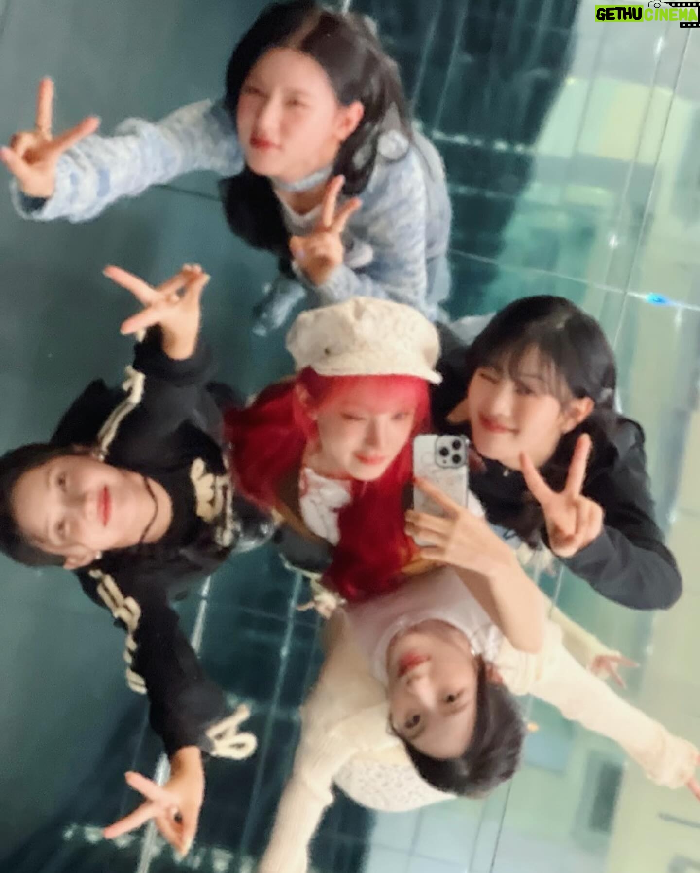 Minnie Instagram - HAPPY 6TH ANNIVERSARY💜 아이들이 6살됐어요!!🥳🫶🏻🎂 많이많이 사랑해🤪🫰🏻🎉