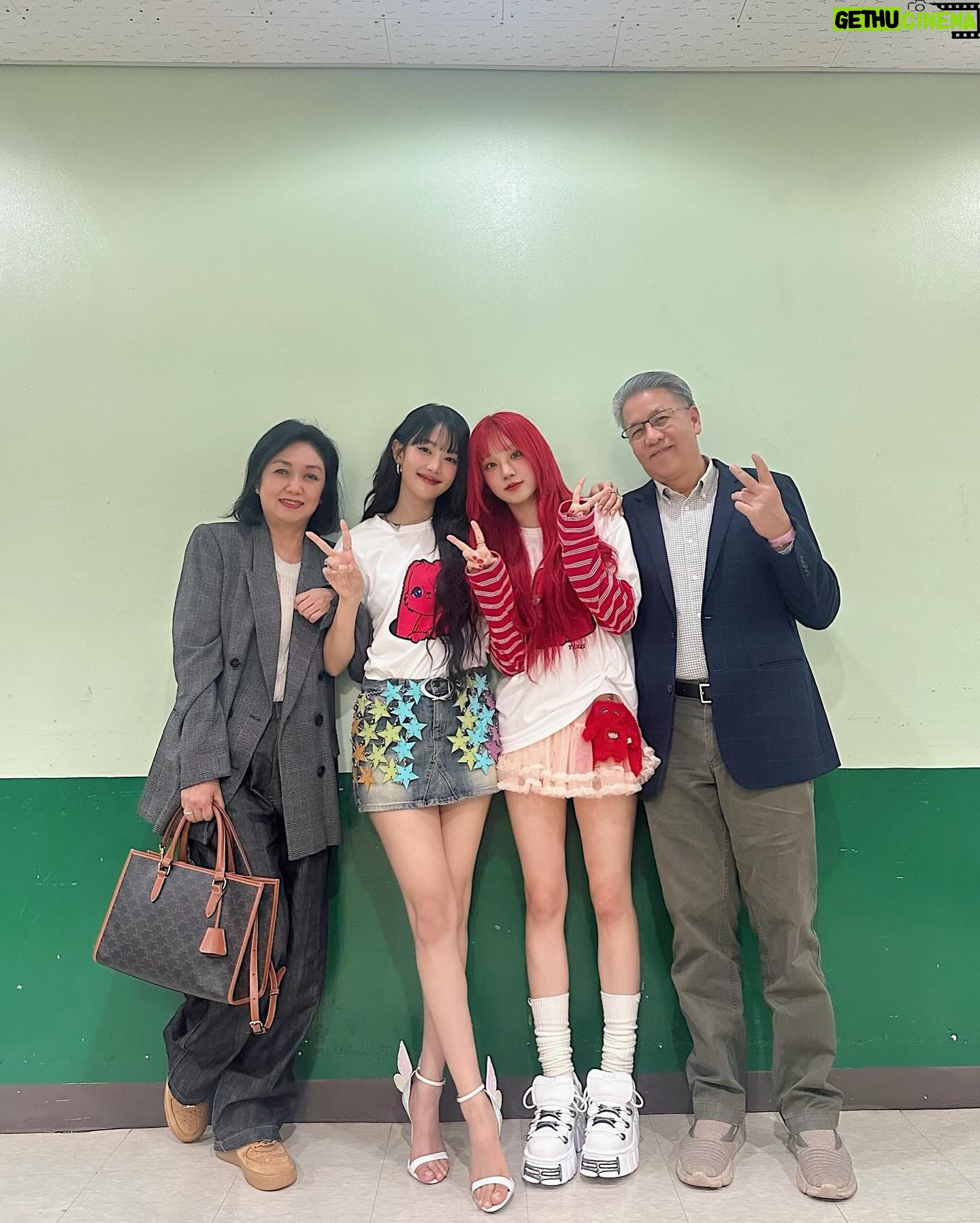 Minnie Instagram - 우리 우기가 드디어 솔로 앨범 냈어요!!!🥰❤️🔥 YUQ1 많이 사랑해주세요~🐰🫶🏻💋 @yuqisong.923