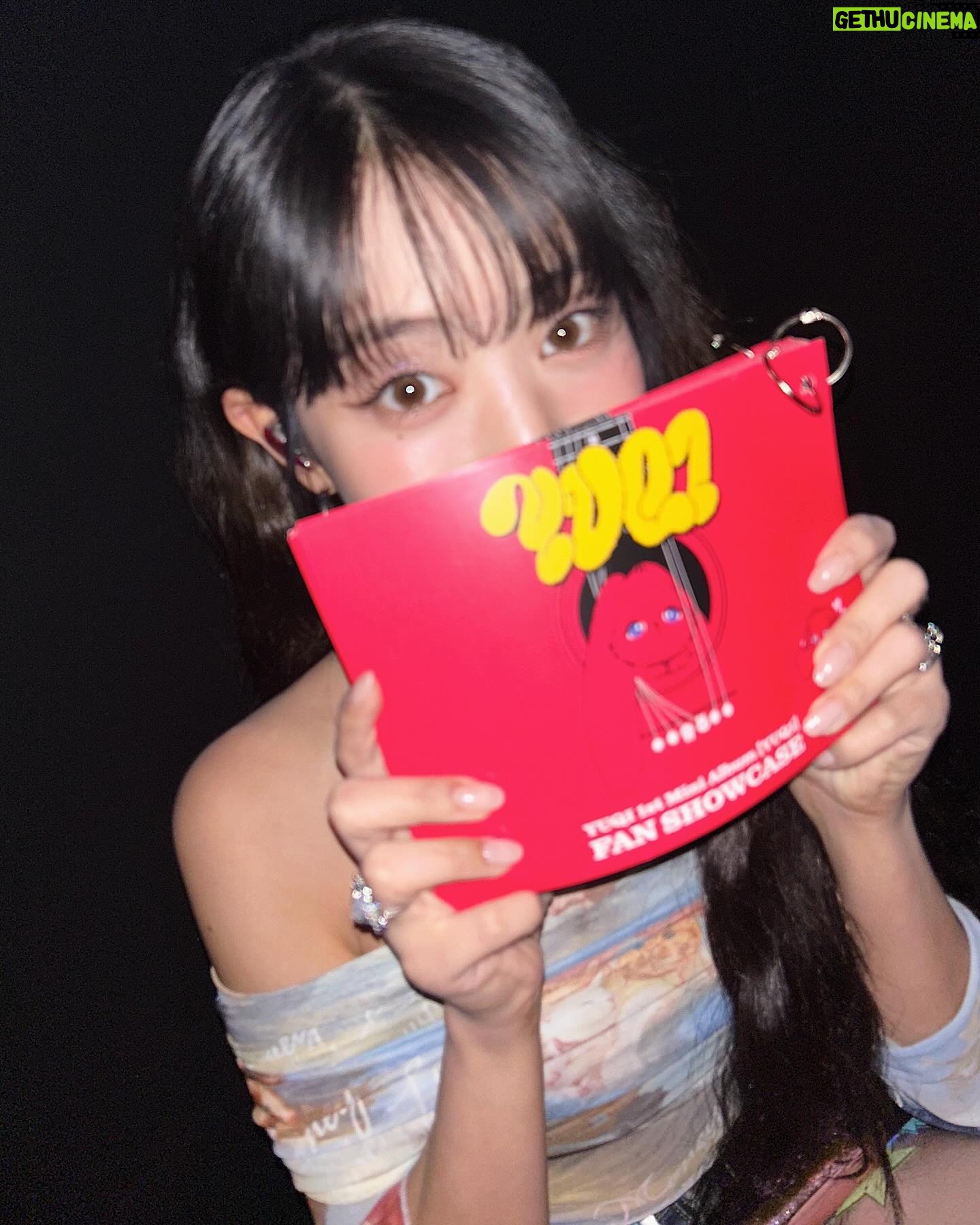 Minnie Instagram - 우리 우기가 드디어 솔로 앨범 냈어요!!!🥰❤️🔥 YUQ1 많이 사랑해주세요~🐰🫶🏻💋 @yuqisong.923