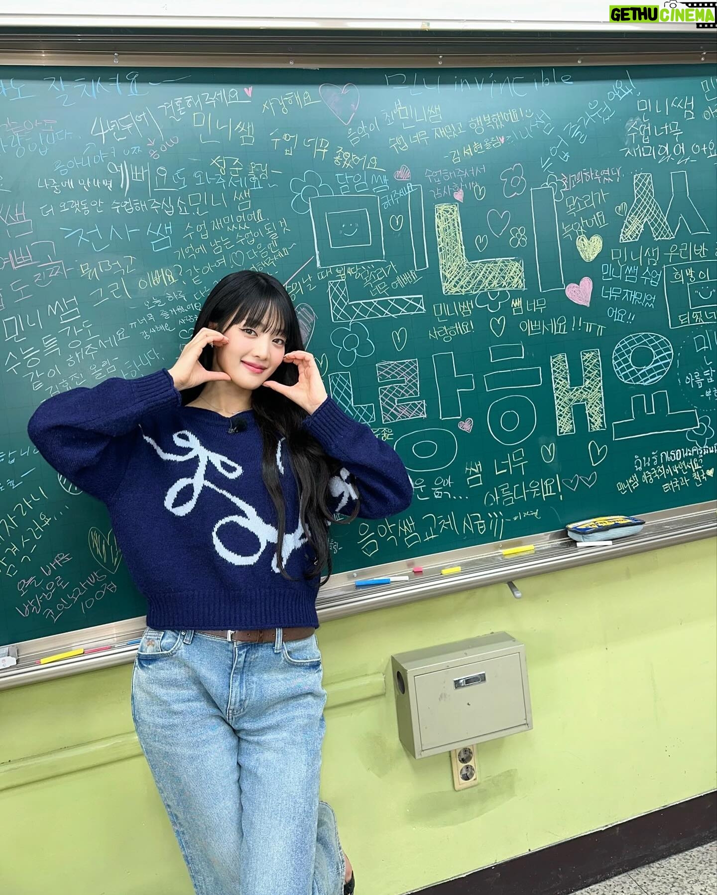 Minnie Instagram - My Favorite Teacher EP3π 3νλ
1λ°μΉκ΅¬λ€~ μ μλμμ
μ λ€μ΄μ€μ κ³ λ§μμπ©π»βπ«ππ»π λ무λ무 μ¬λ°κ³ ν볡ν μκ°μ΄μμ΄μ! π€π«Άπ»πΆ